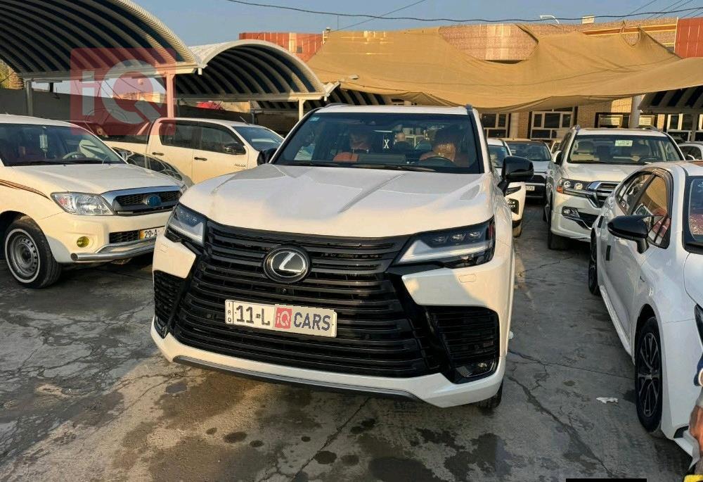 Lexus LX